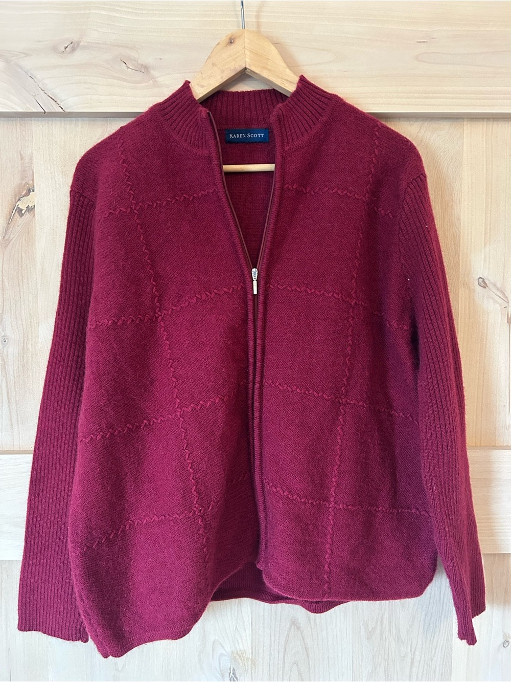 Karen Scott 100% wool full zip Crewneck Sweater in Burgundy, size XL